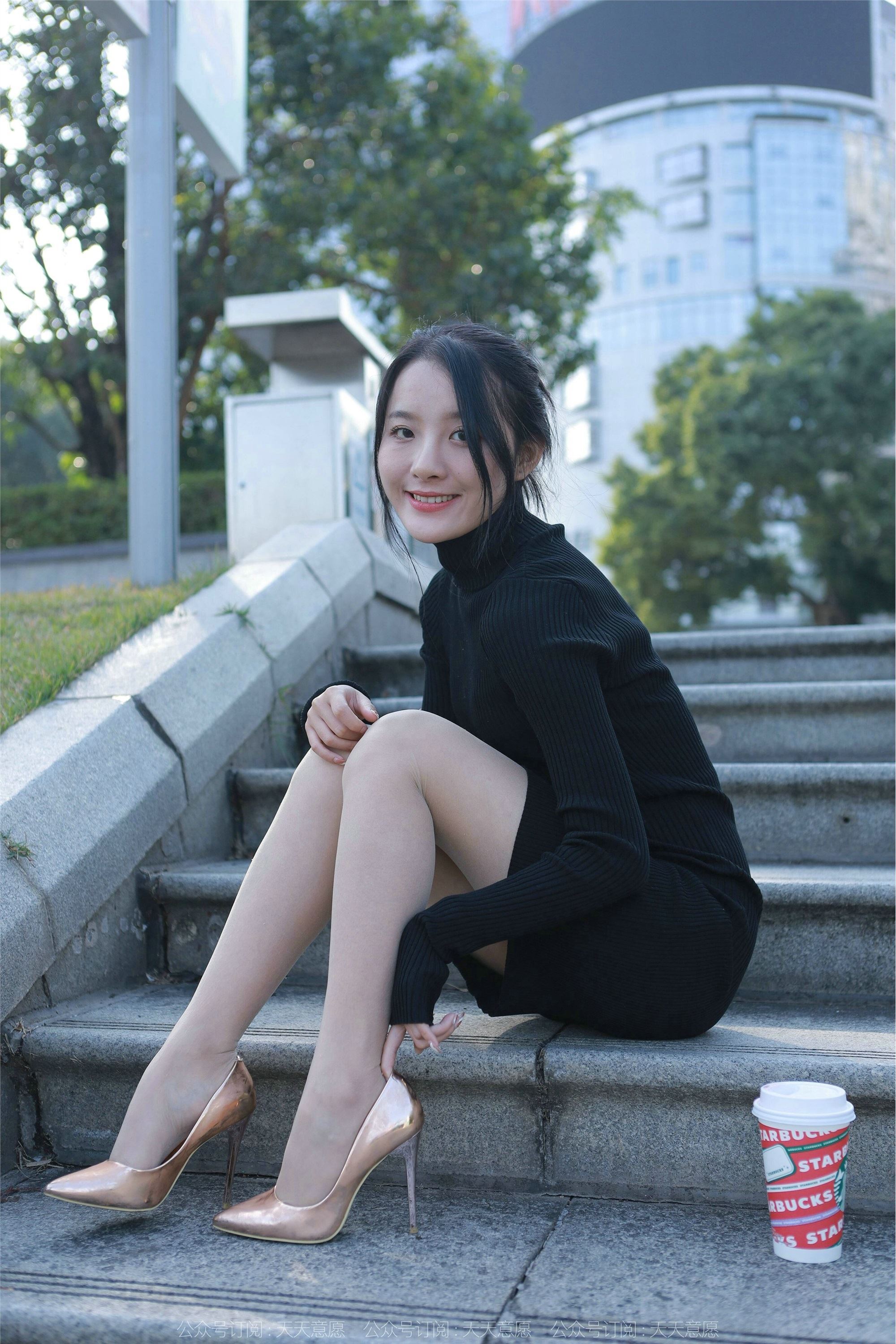 IESS异思趣向 2022.03.21 丝享家1035：婉萍《黑色包臀裙》